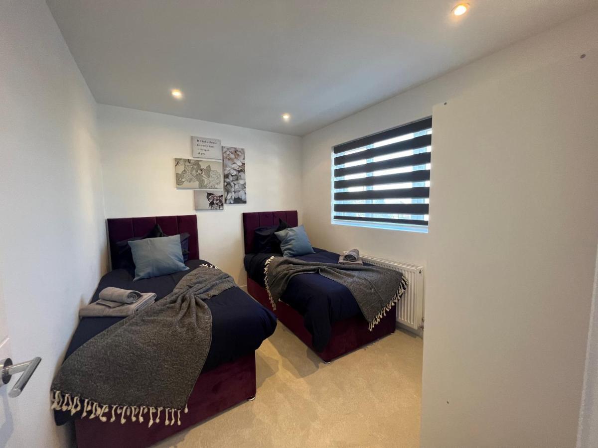 דירות Star London Station Road 3-Bed Haven מראה חיצוני תמונה