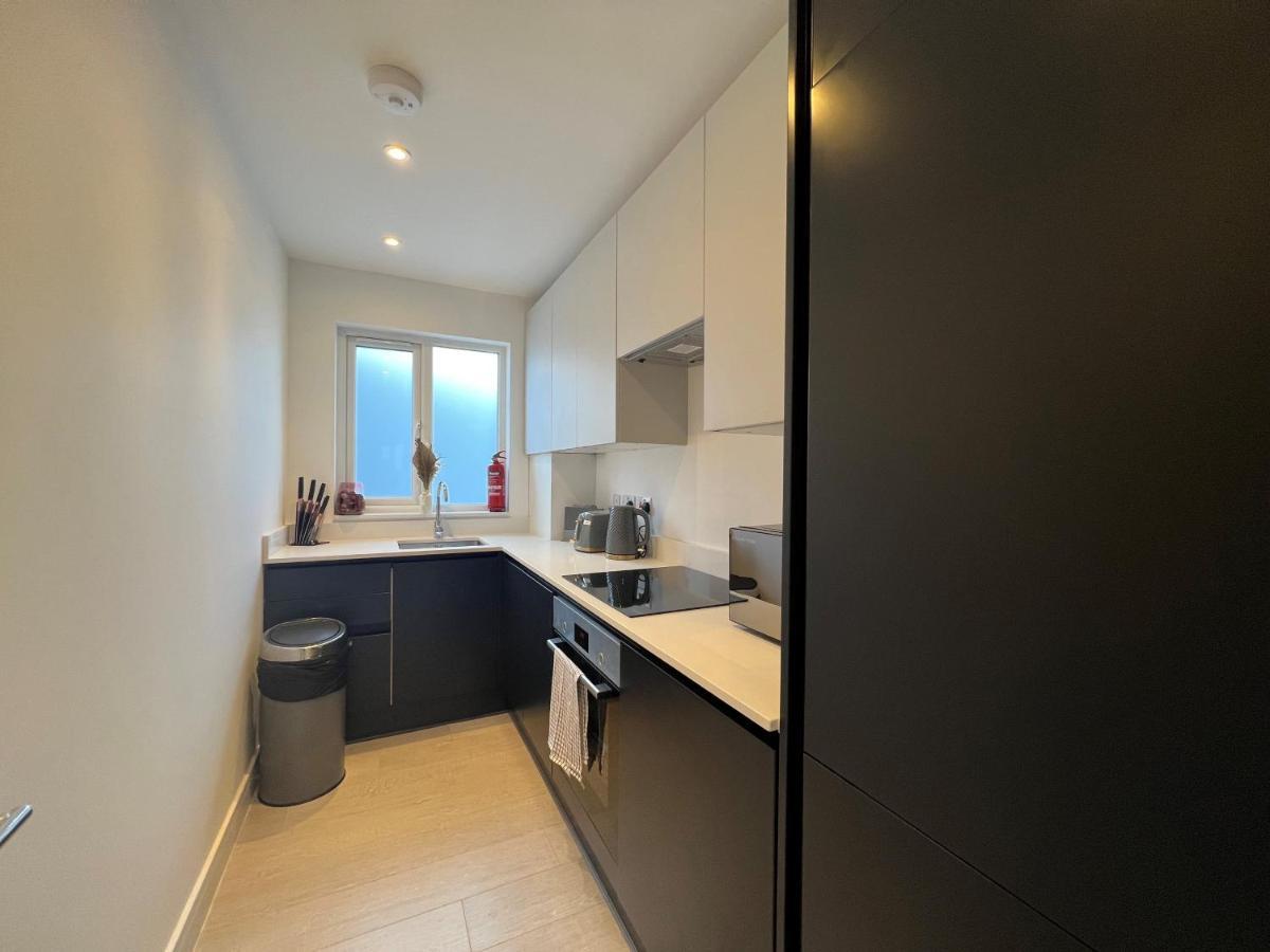 דירות Star London Station Road 3-Bed Haven מראה חיצוני תמונה